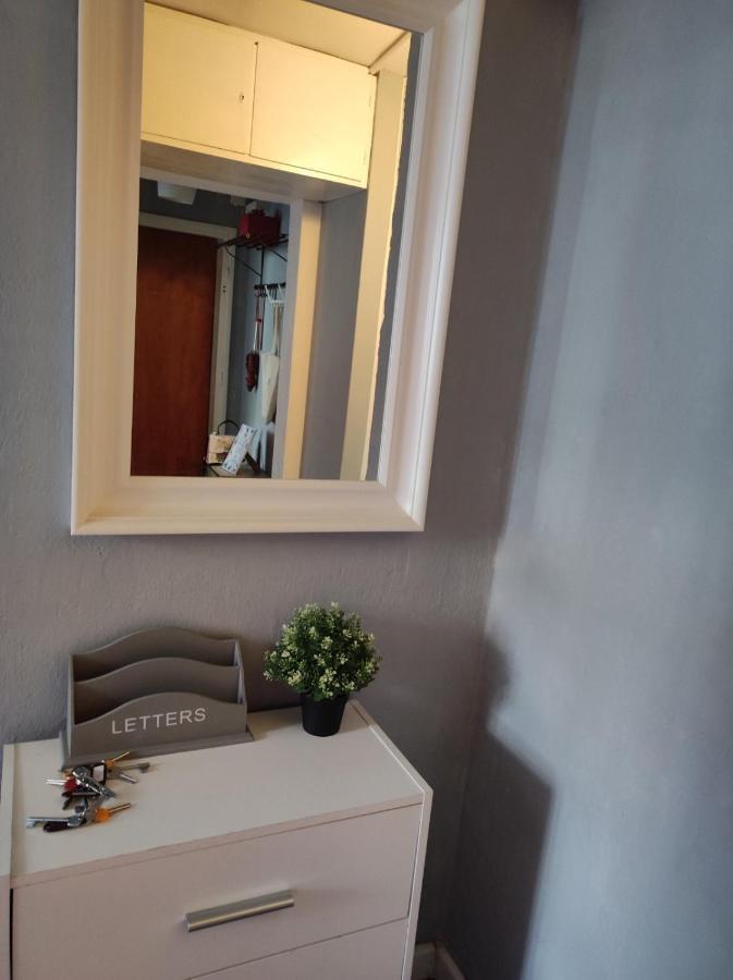 Single Room No.3 In The Very Center Of Varsóvia Exterior foto